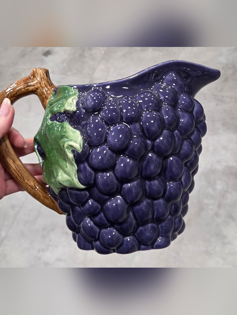 Vtg Garden Ridge Purple Grape Pitcher 64oz